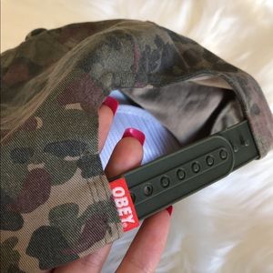 Obey snap back hat